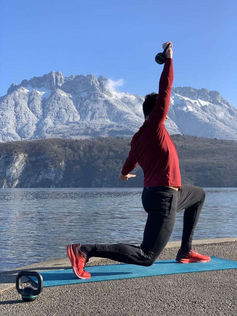 Coach sportif privé pendant une séance